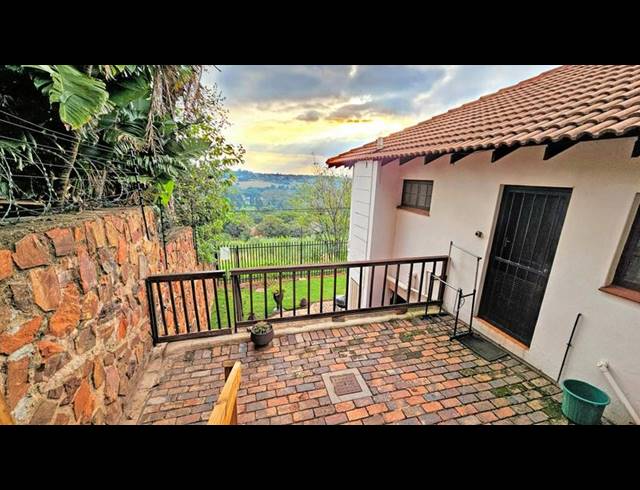 3 BEDROOM HOUSE FOR SALE IN MORELETAPARK